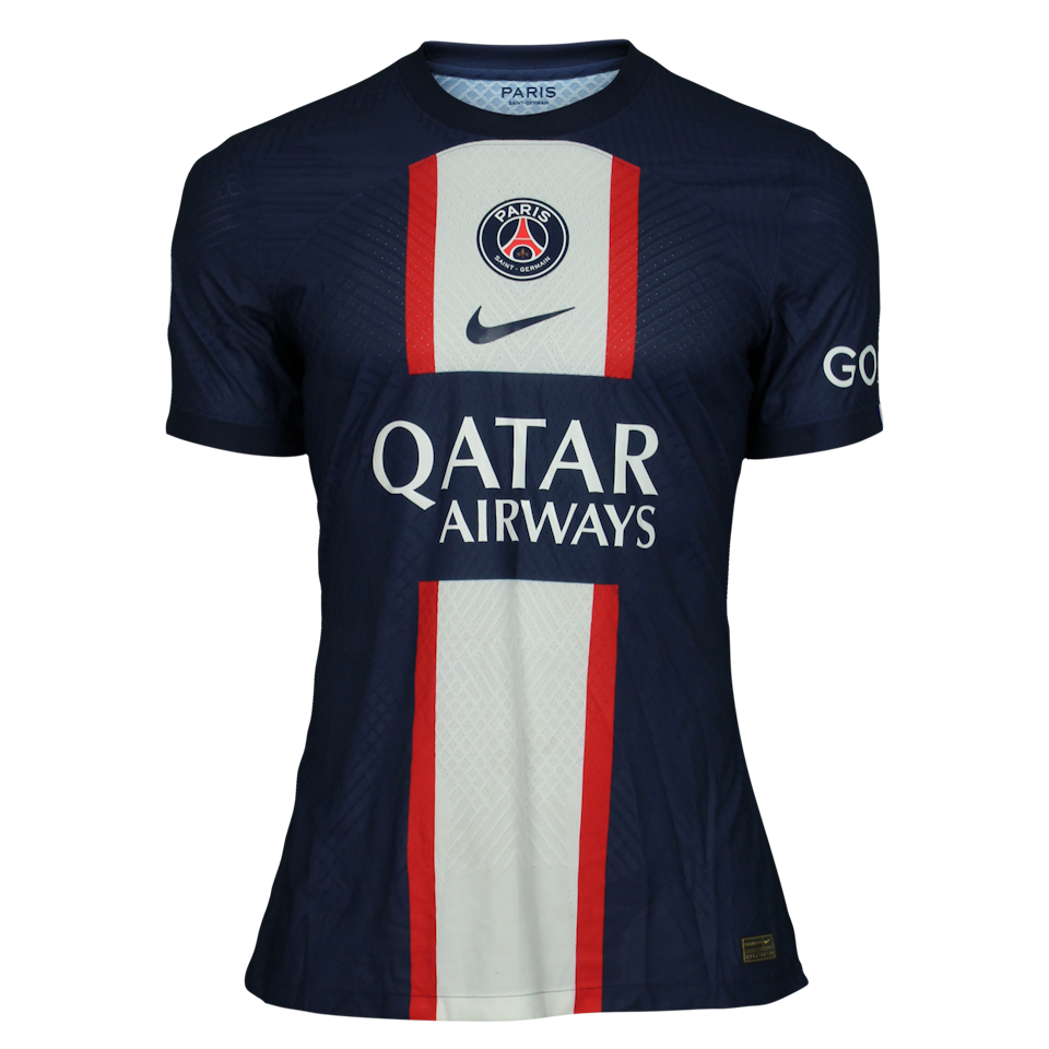 Hugo Ekitike Paris Saint-Germain shirt