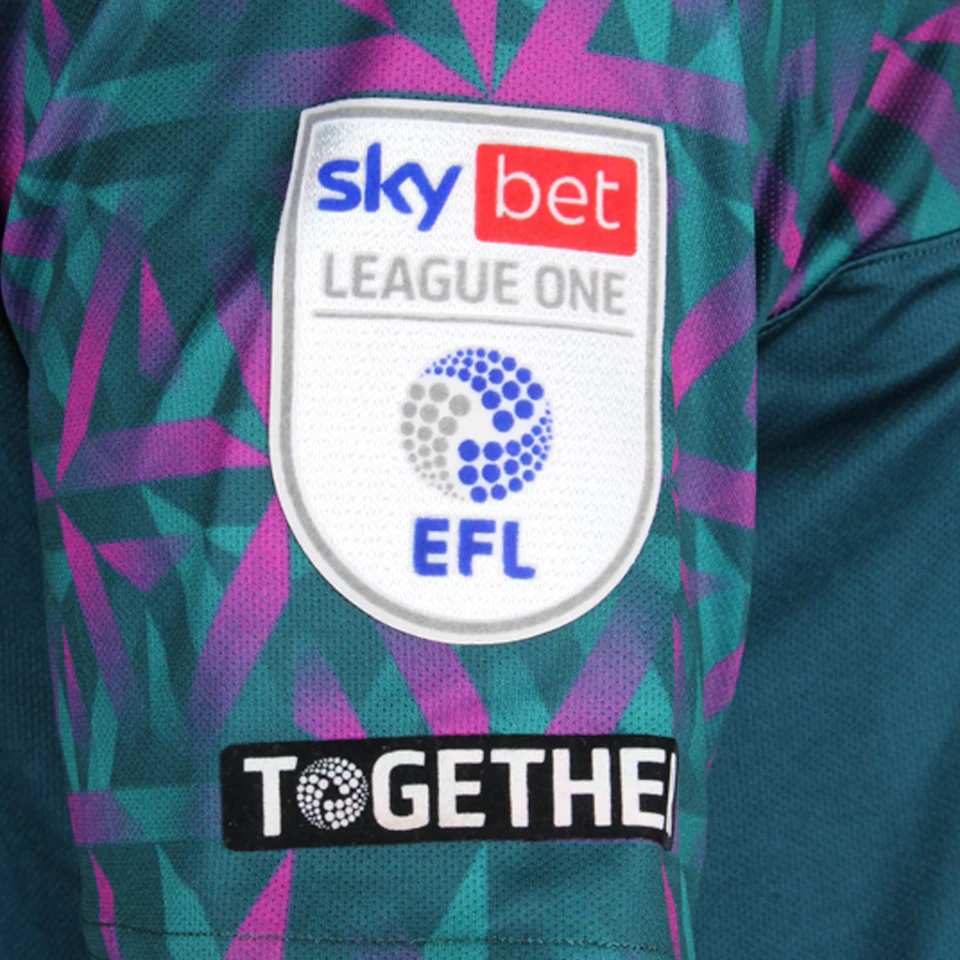 Derby County 팀의 Scott Loach 셔츠