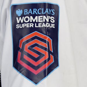Risa Shimizu West Ham W shirt