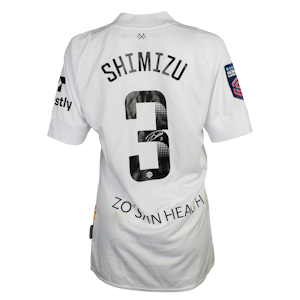 Risa Shimizu West Ham W shirt