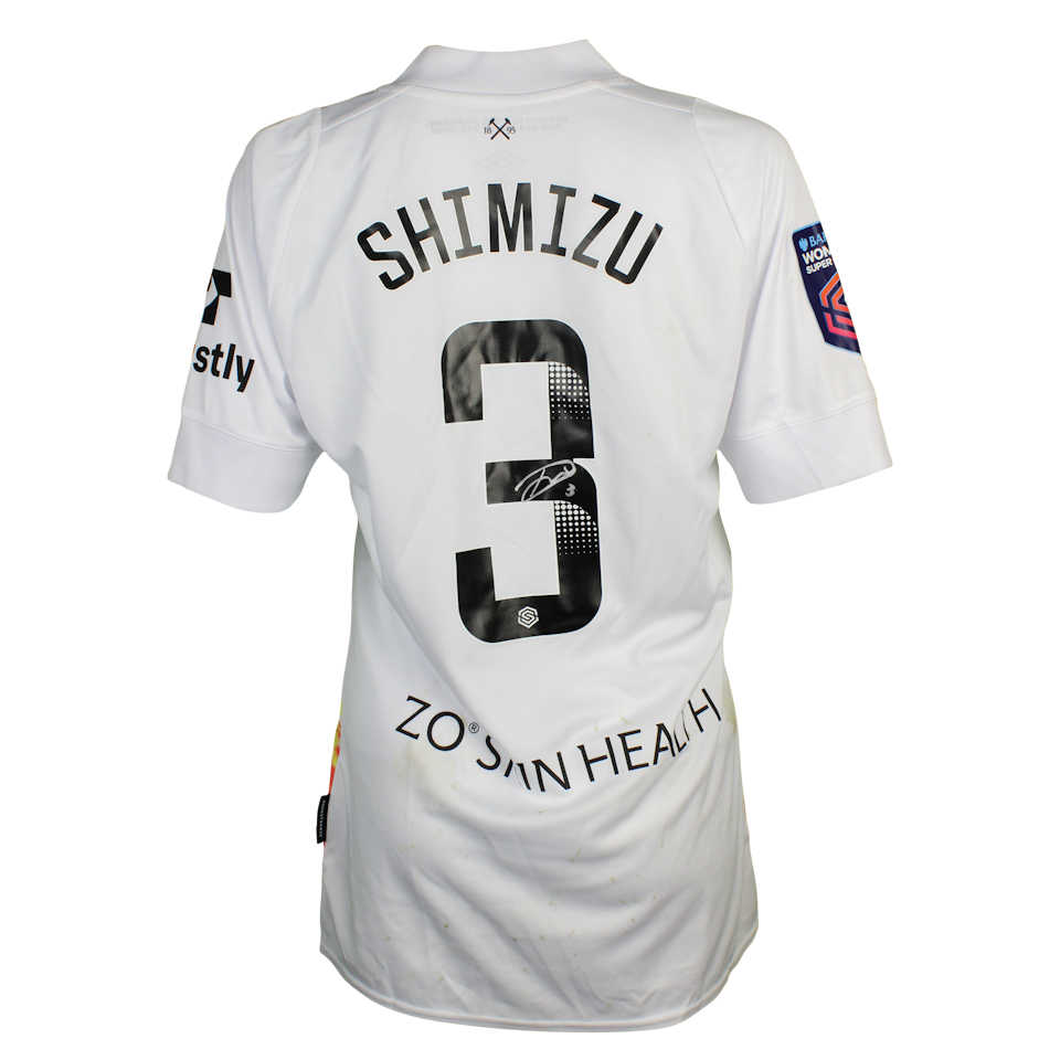 Risa Shimizu West Ham W shirt
