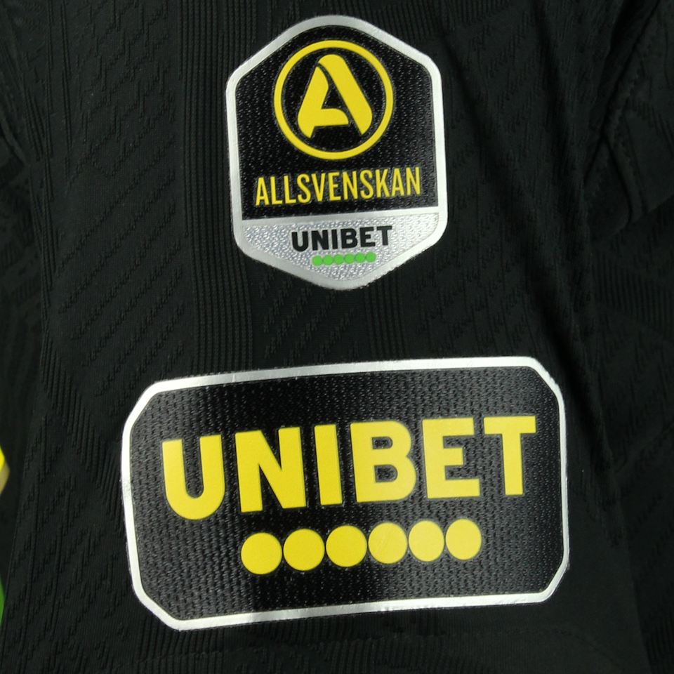 Vincent Thill AIK shirt