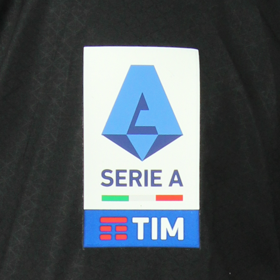 Theo Hernández AC Milan shirt