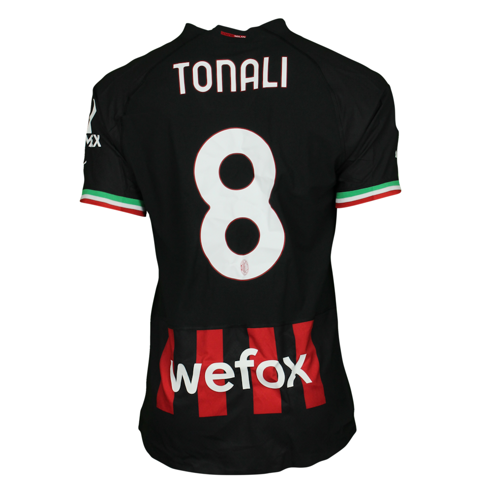 Sandro Tonali AC Milan のシャツ