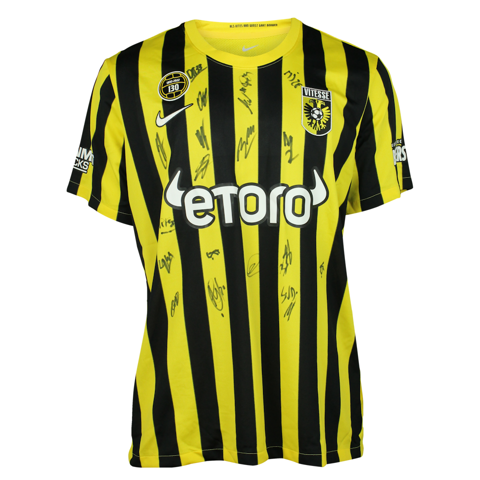 Squad Signed Shirt | Vitesse
