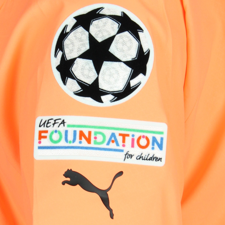 Scott Carson Manchester City shirt