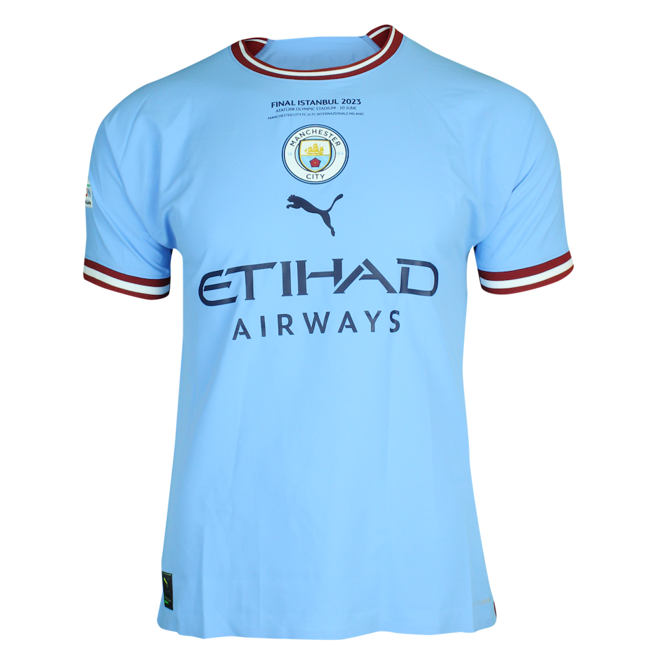 Sergio Gómez  Manchester City shirt