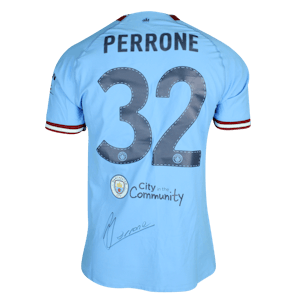 Maximo Perrone Manchester City forması