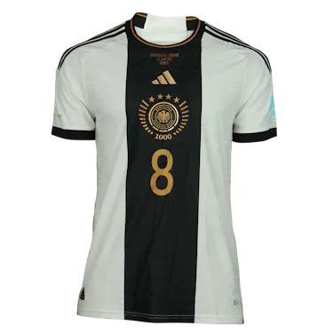 Leon Goretzka Germany のシャツ