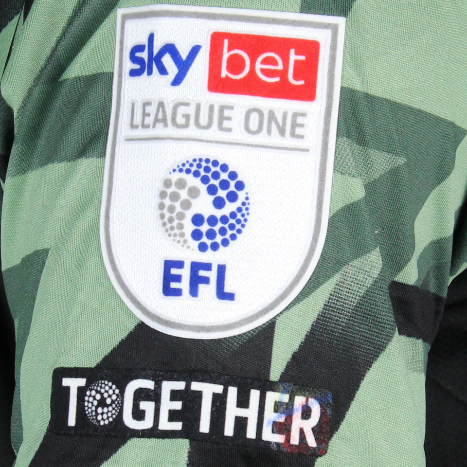 Liam Thompson Derby County shirt