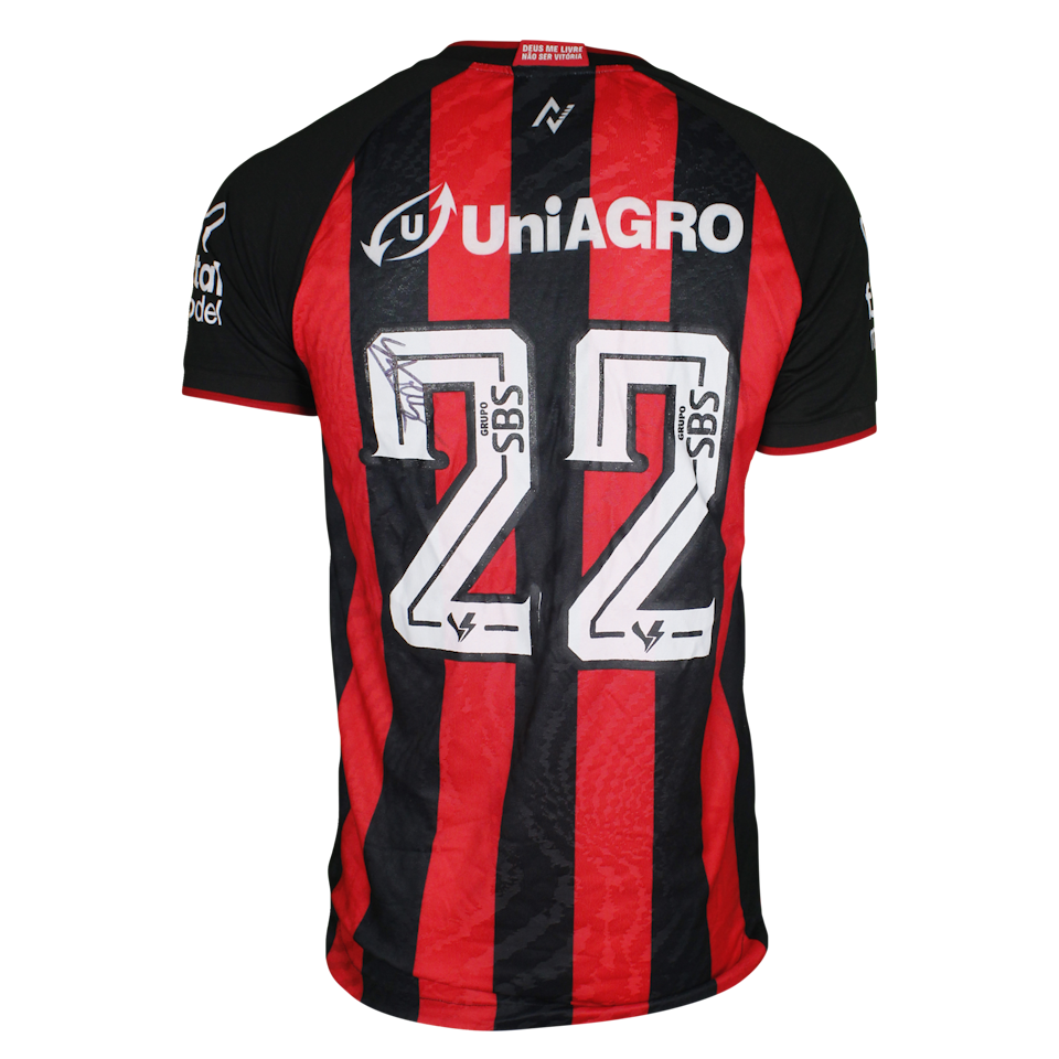Santiago Tréllez - 5 | Vitória