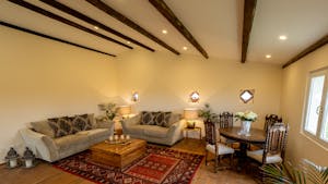 7 Day Organic Juice Detox & Yoga Retreat, Maison de Lunel