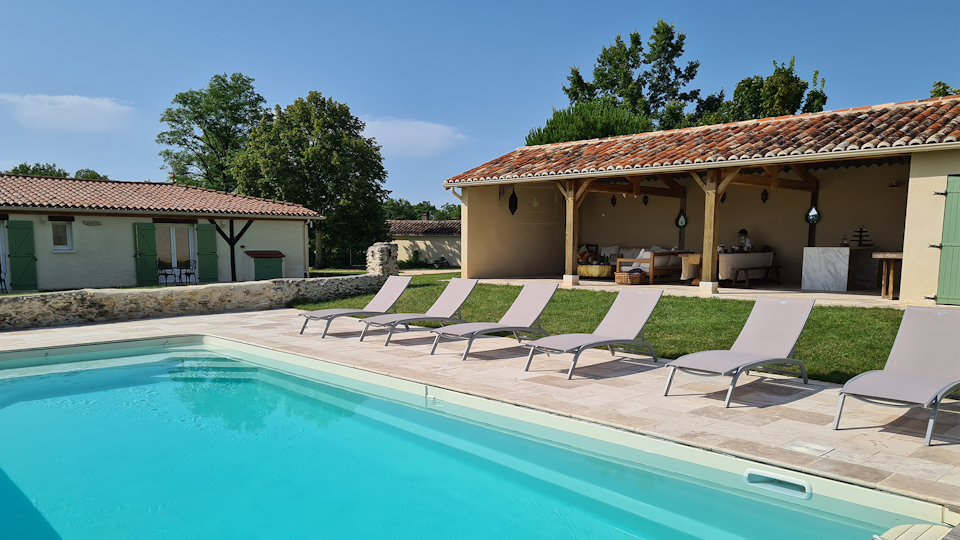 7 Day Organic Juice Detox & Yoga Retreat, Maison de Lunel