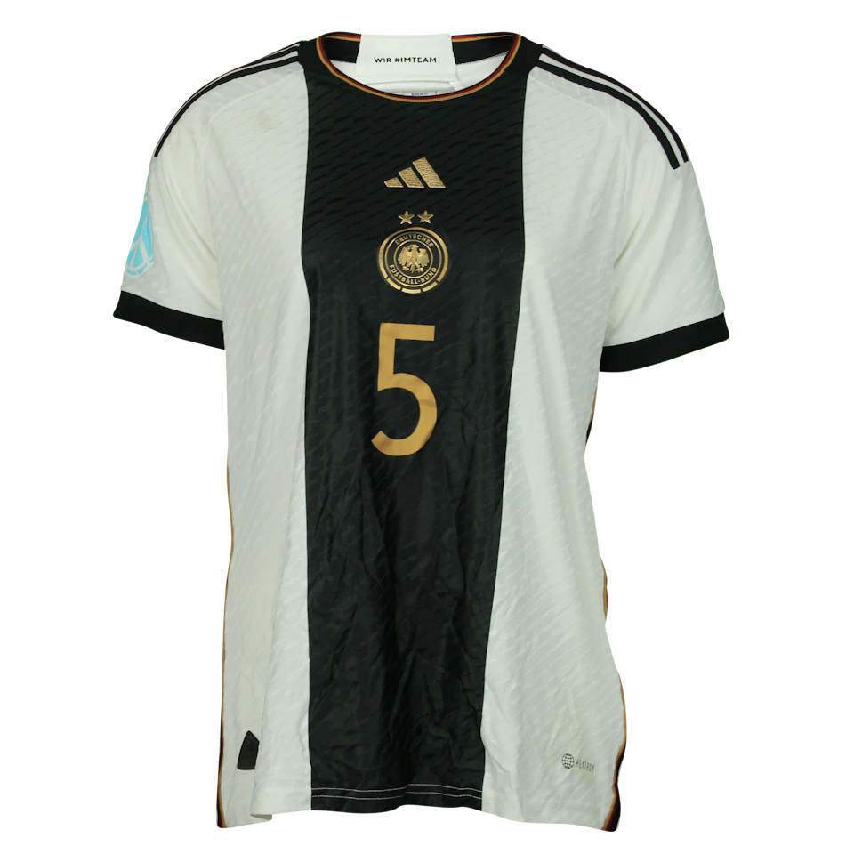 Shirt van Marina Hegering Germany W