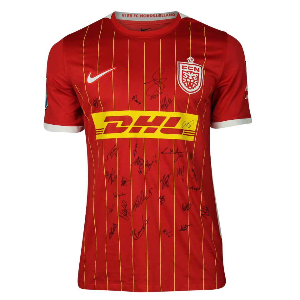 Squad Signed FC Nordsjælland Shirt