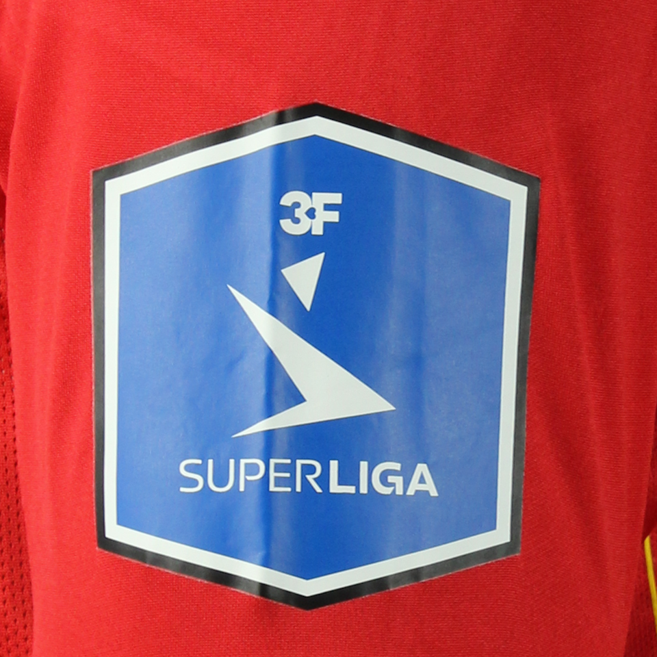 Squad Signed FC Nordsjælland Shirt