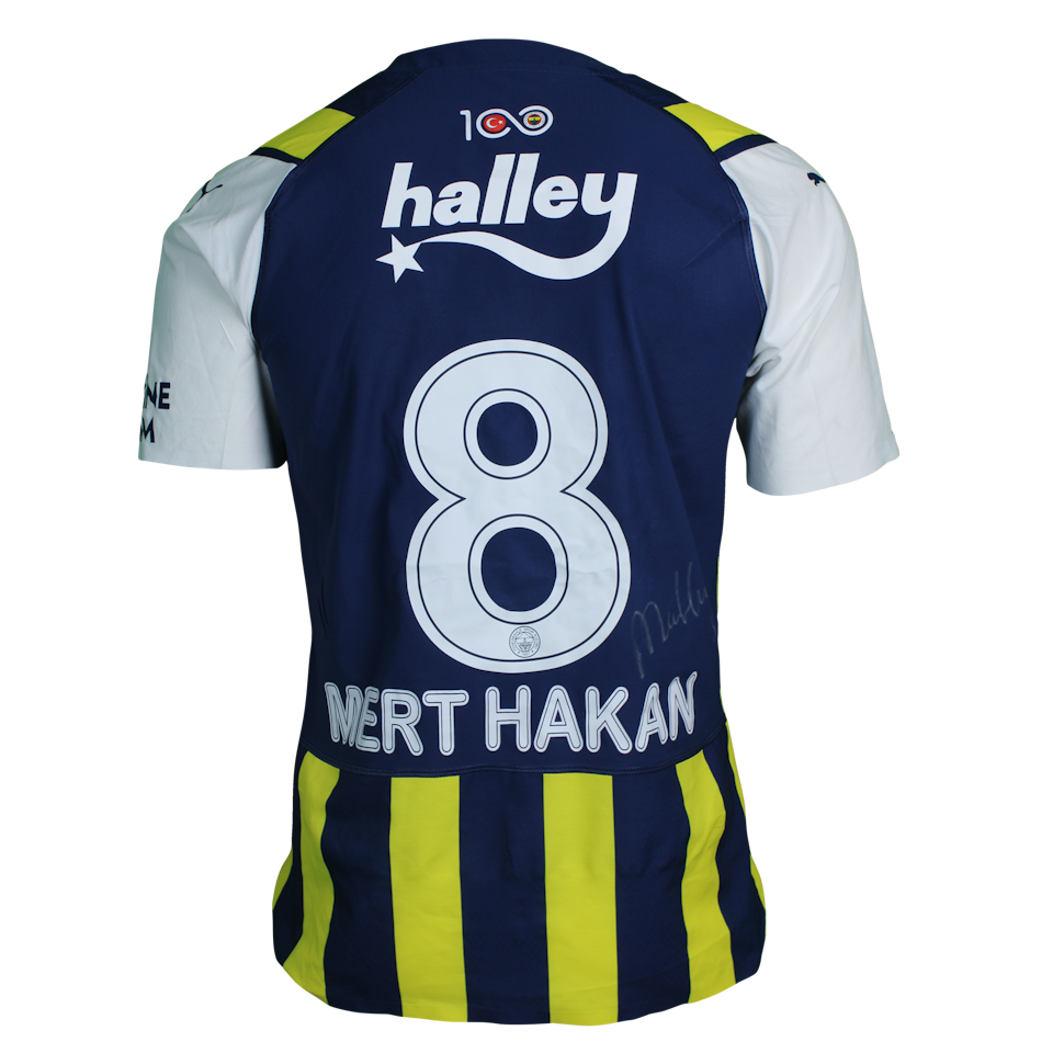 Mert Hakan Yandaş Fenerbahçe shirt