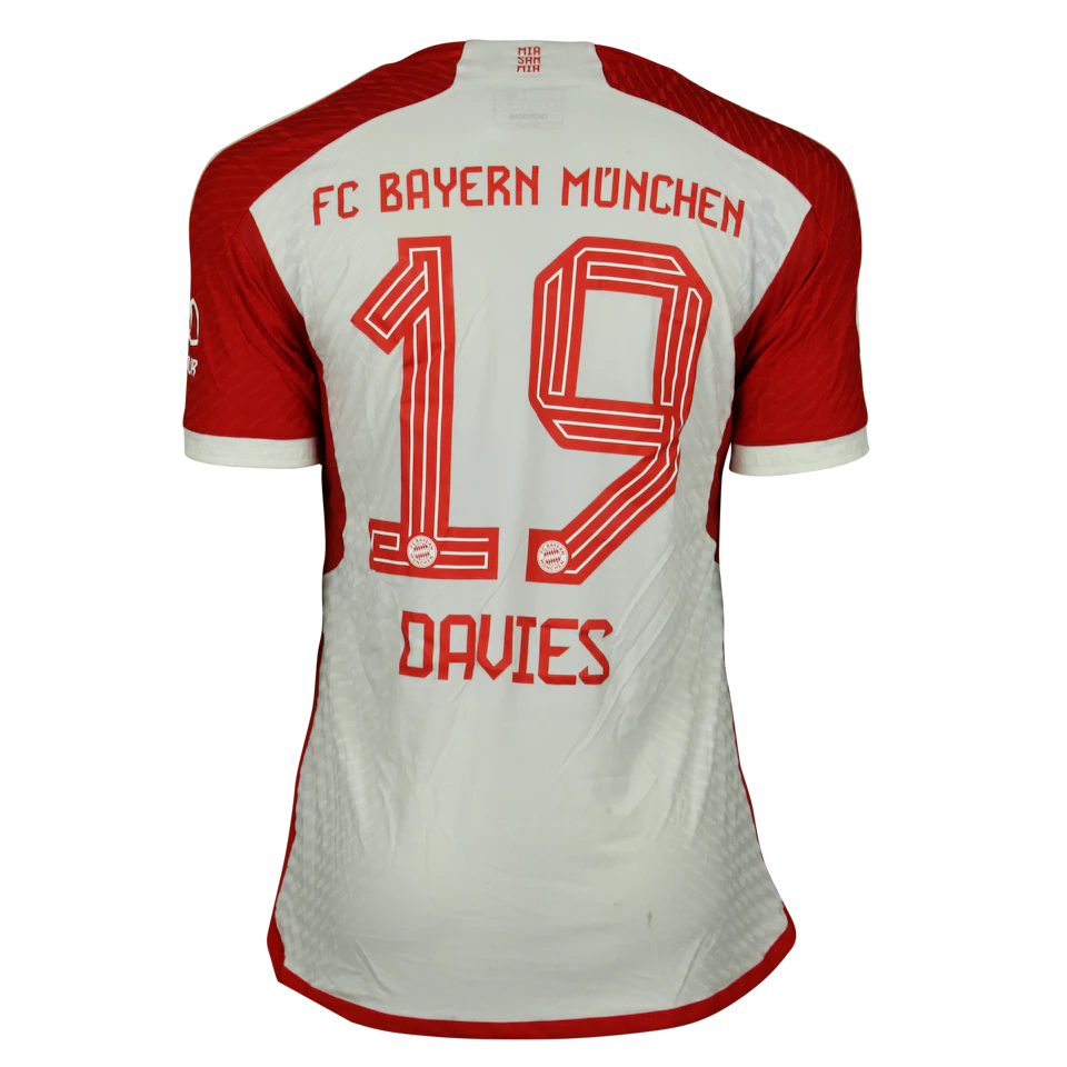 FC Bayern München-Trikot von Alphonso Davies
