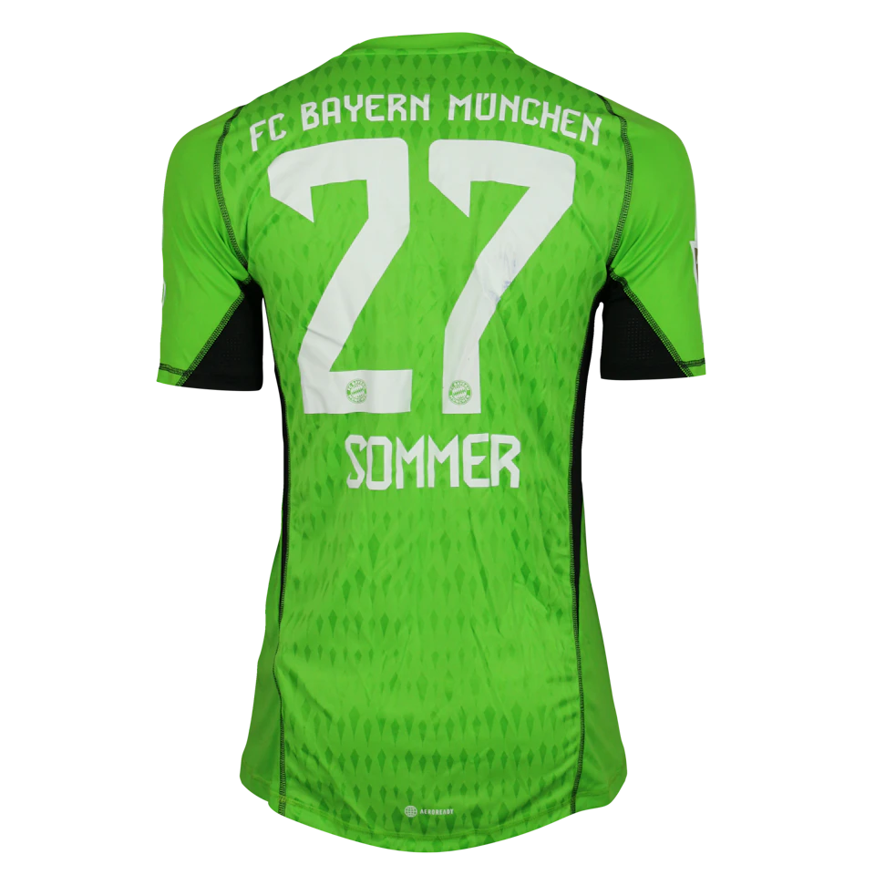 来自FC Bayern München的Yann Sommer球衣