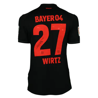 来自Bayer Leverkusen的Florian Wirtz球衣