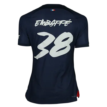 Paris Saint-Germain 팀의 Ethan Mbappé  셔츠