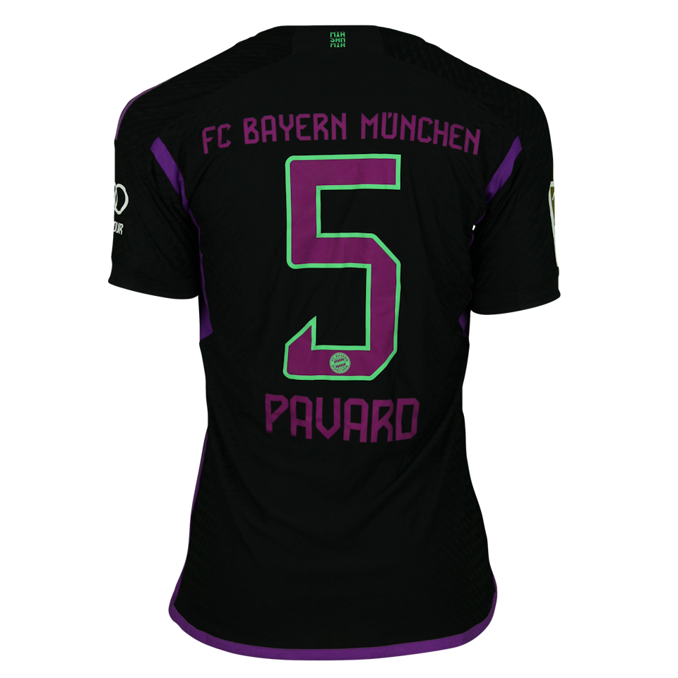Benjamin Pavard Bayern München shirt