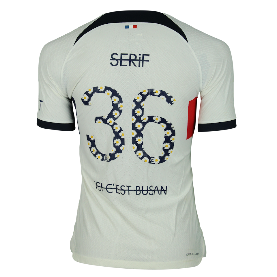 Serif Nhaga