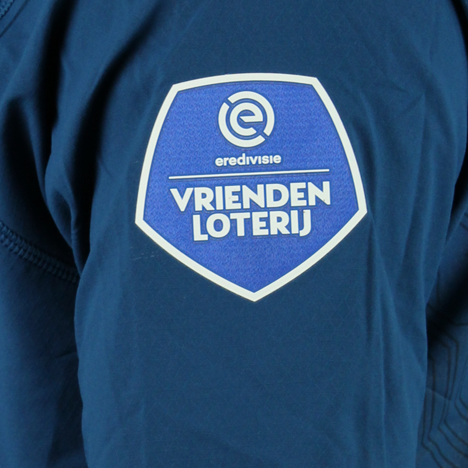 Isaac Babadi PSV shirt