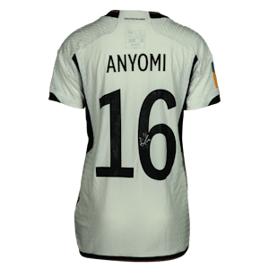 Nicole Anyomi