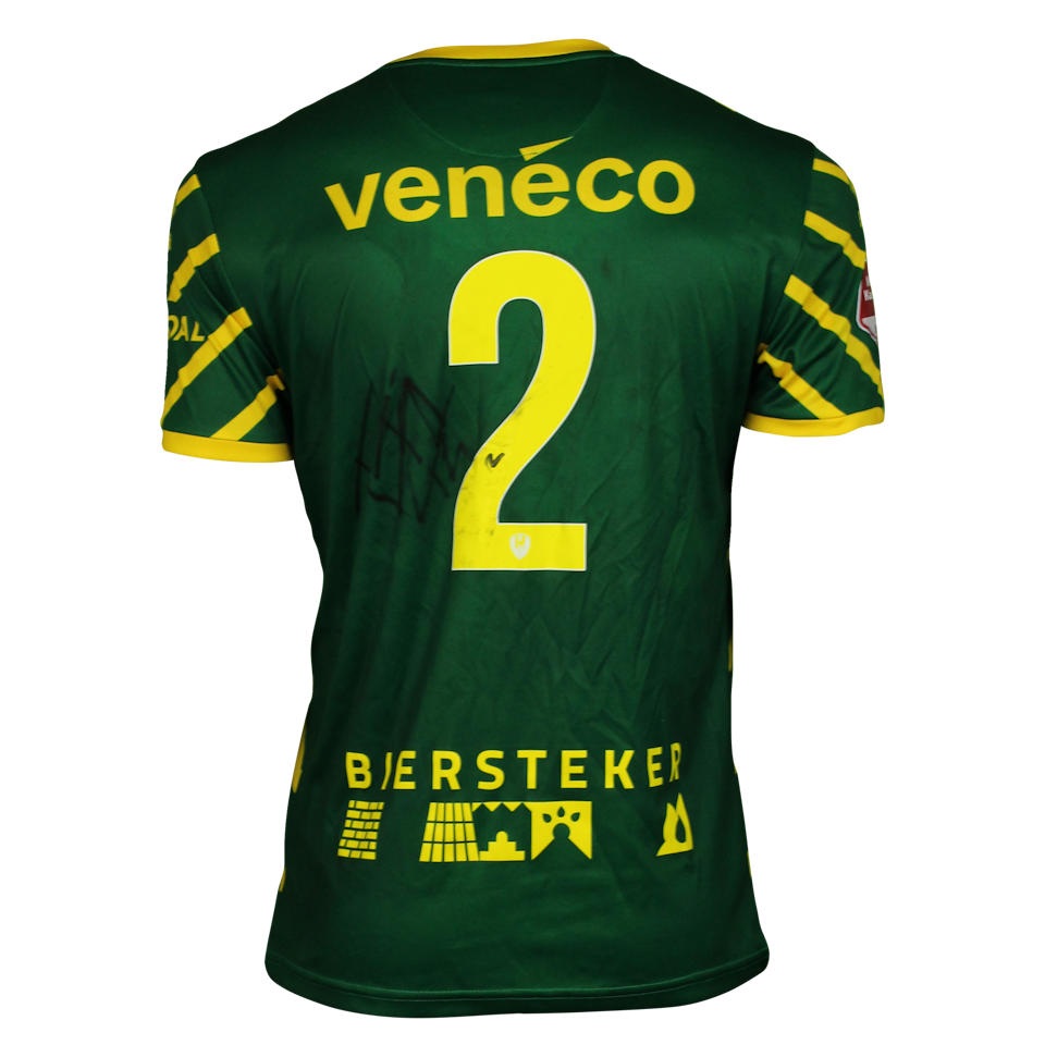 Tyrese Asante ADO Den Haag shirt