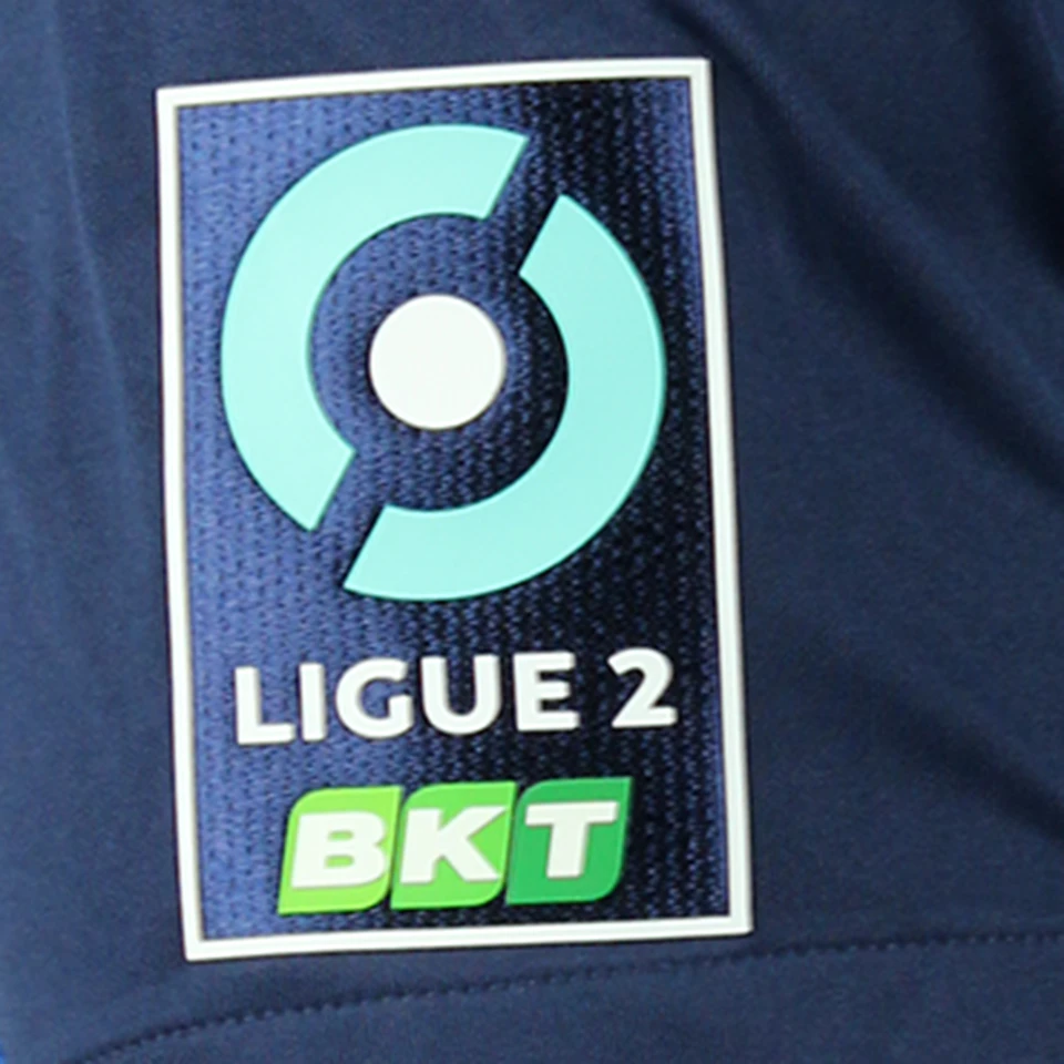 来自Grenoble Foot 38的Virgiliu Postolachi球衣