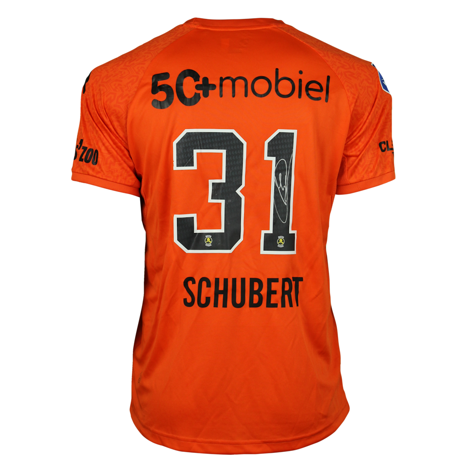 Marcus Schubert Vitesse shirt