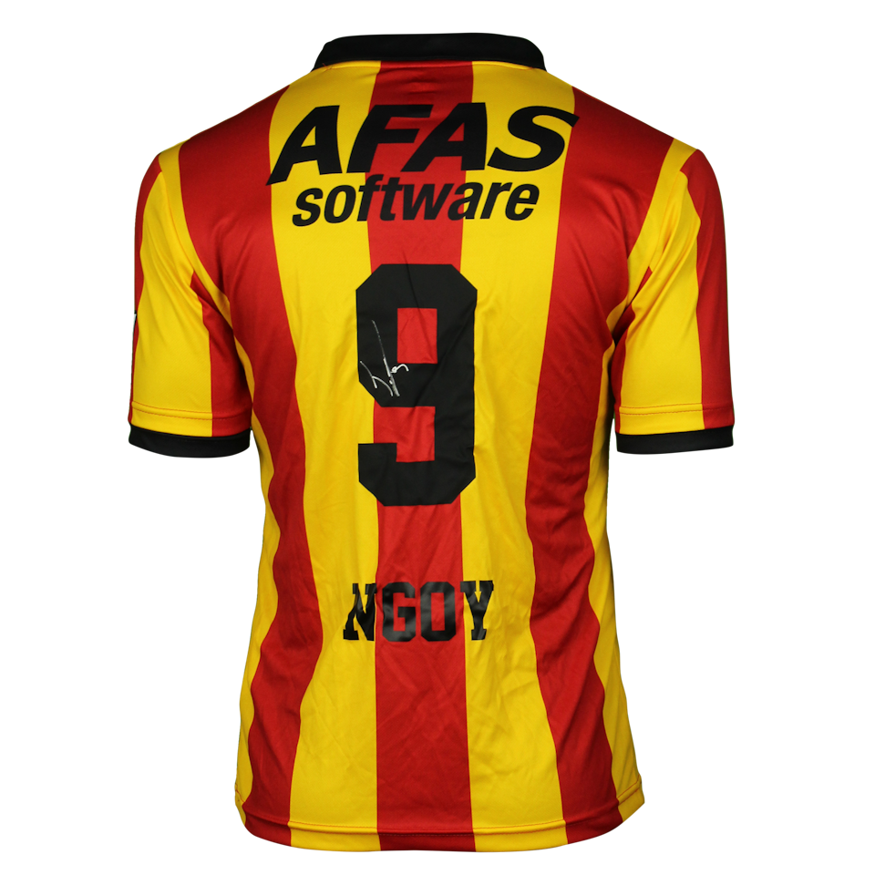 Julien Ngoy KV Mechelen jersey