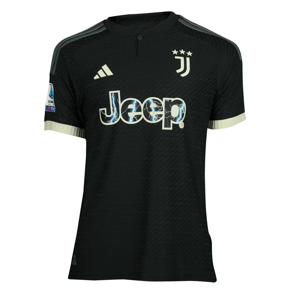 来自Juventus FC的Fabio Miretti球衣