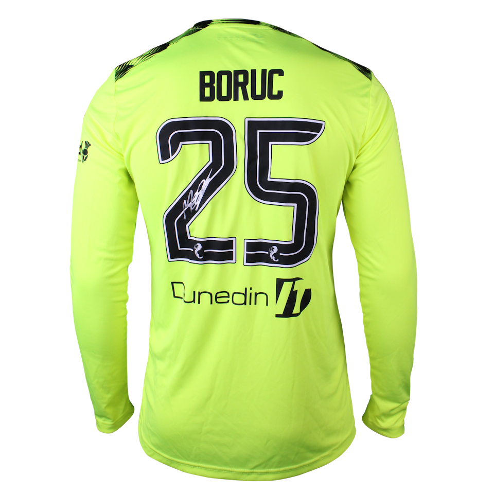 Max Boruc Hibernian shirt