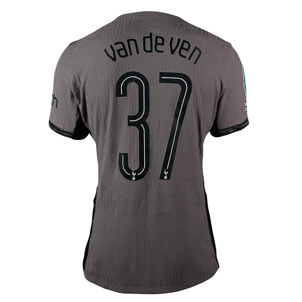 Mickey van de Ven Tottenham Hotspur shirt