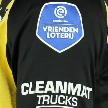 Vitesse 팀의 Million Manhoef 셔츠