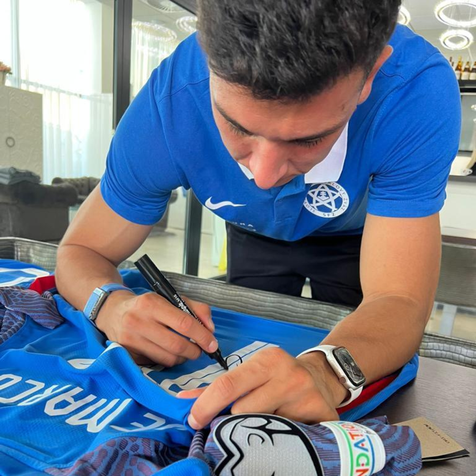 Vernon De Marco Morlacchi Slovakia camisa.