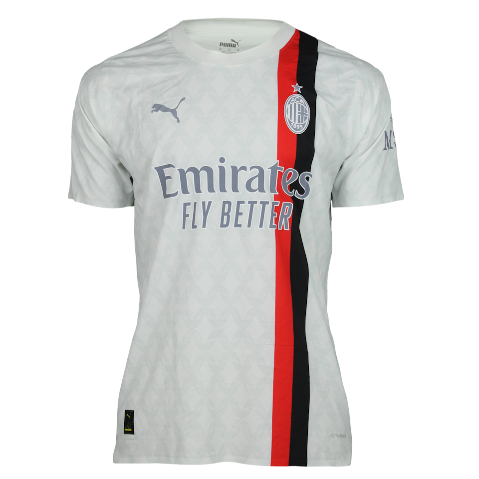 Fikayo Tomori AC Milan shirt