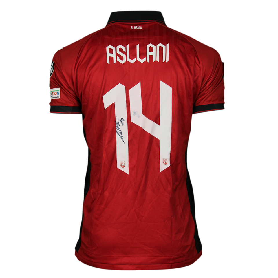 Kristjan Asllani Albania shirt