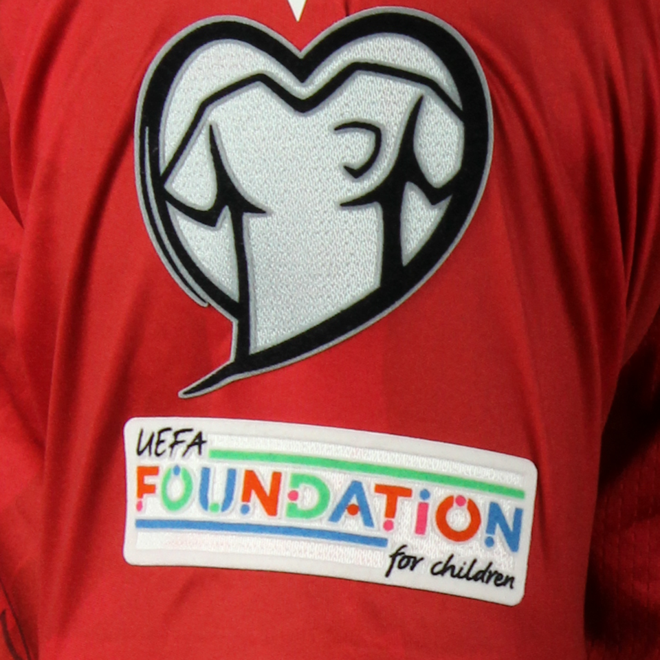 Kristjan Asllani Albania shirt