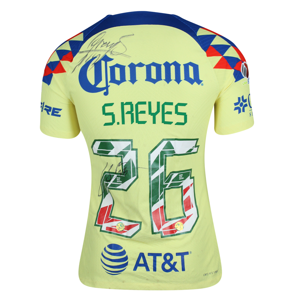 Salvador Reyes Club América shirt