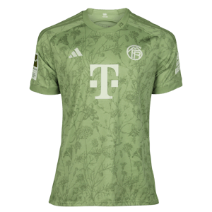Dayot Upamecano Bayern München shirt