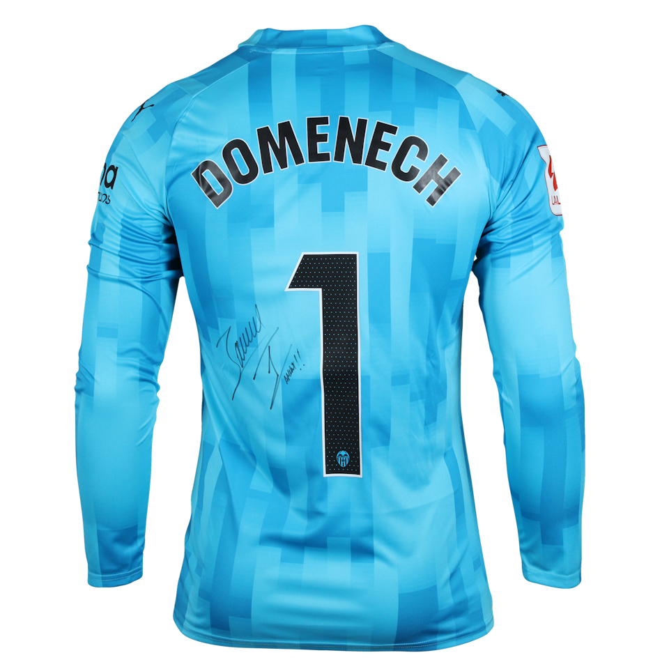 Jaume Doménech Valencia CF shirt