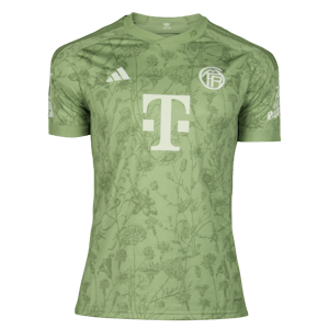 Leon Goretzka Bayern München shirt