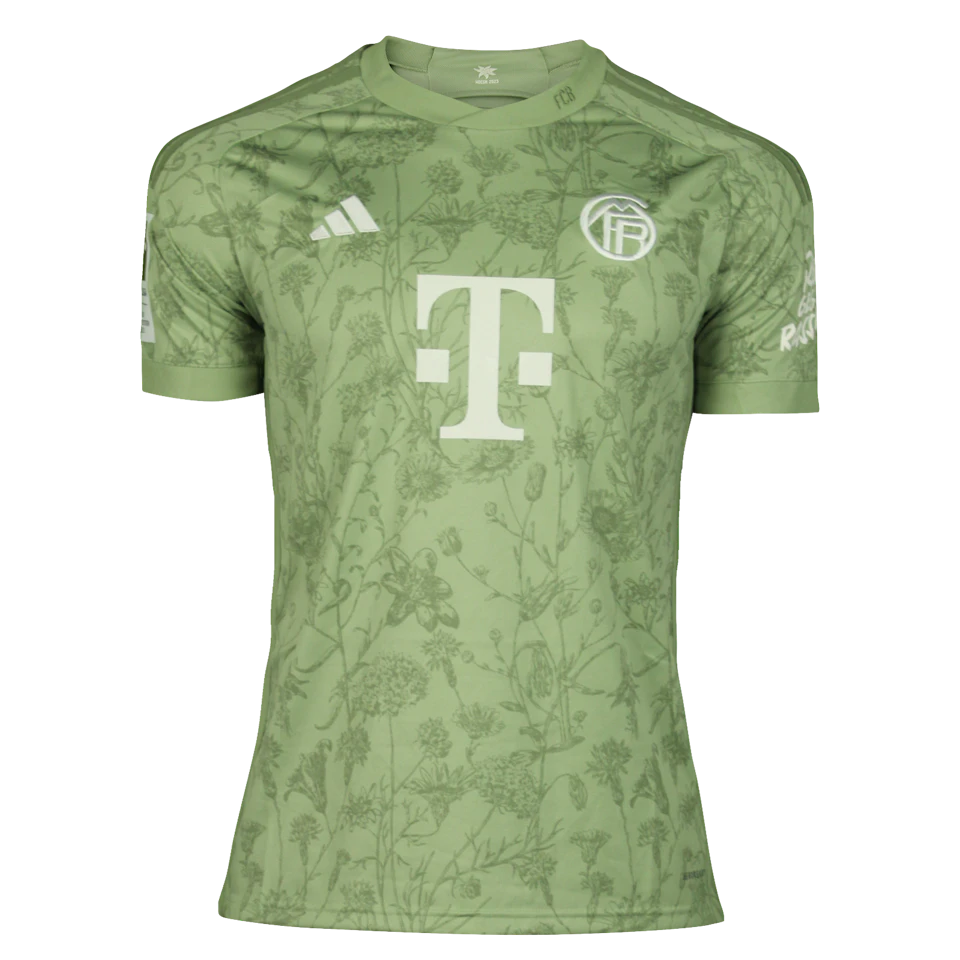 Leon Goretzka FC Bayern München jersey