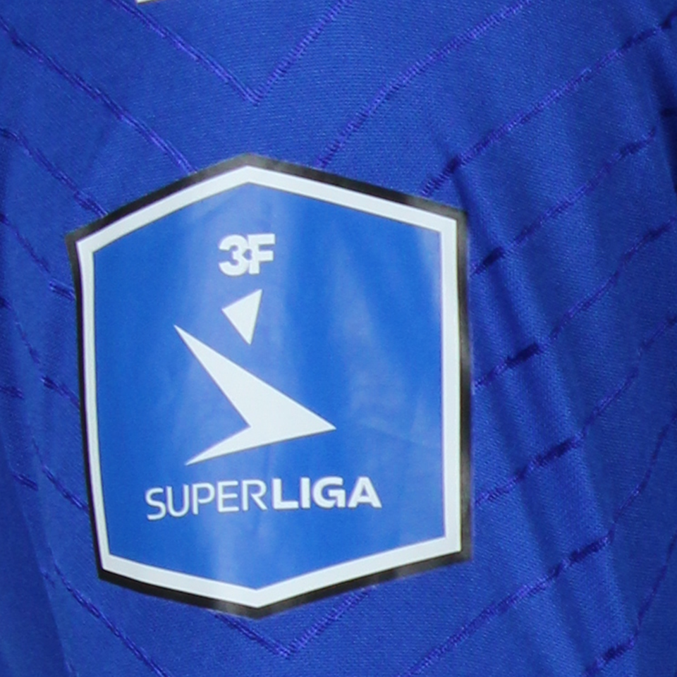 Tochi Chukwuani Lyngby shirt