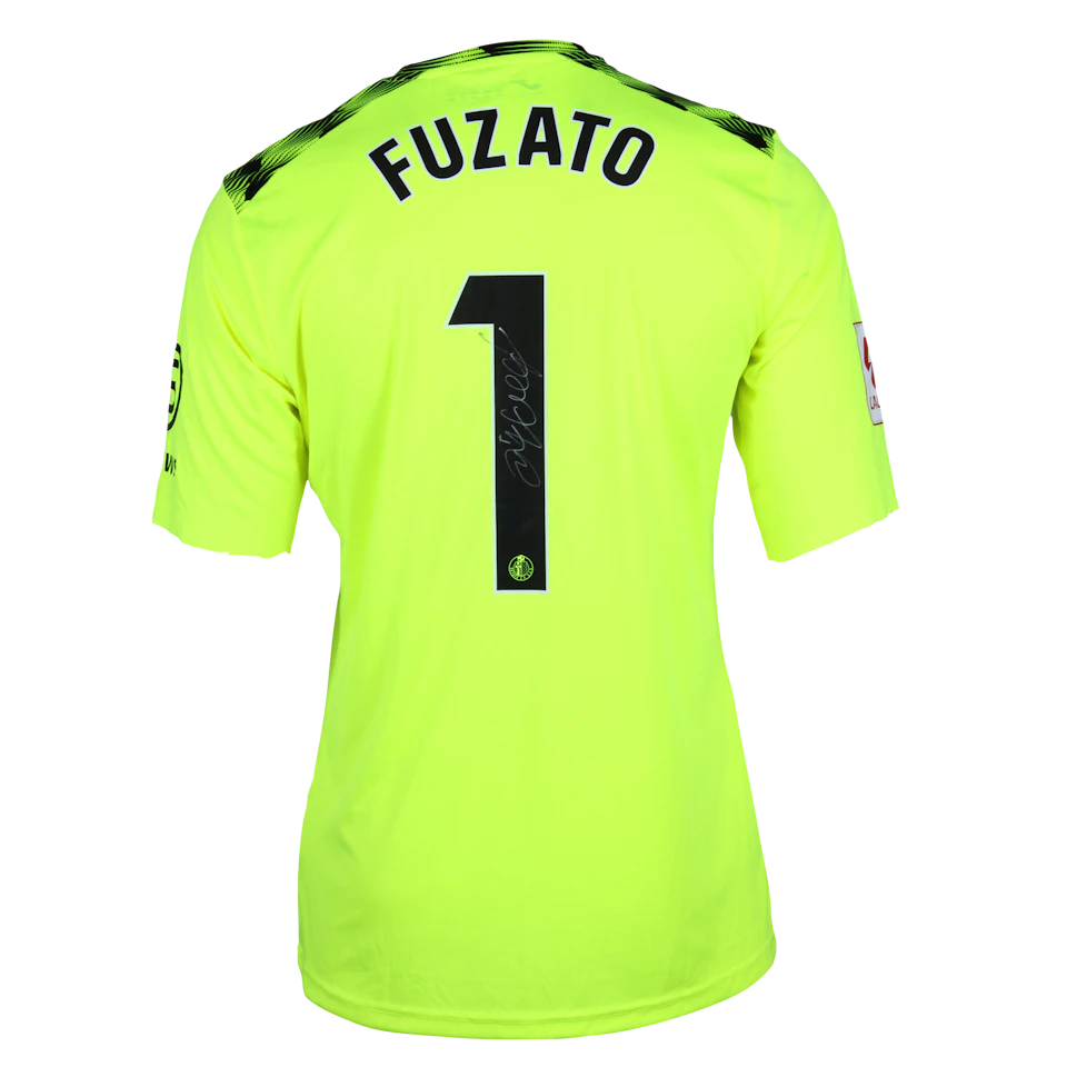 来自Getafe CF的Daniel Fuzato球衣