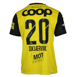 来自Lillestrøm的V. Skjærvik球衣