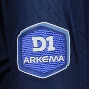 Elisa De Almeida Paris Saint-Germain Féminines shirt